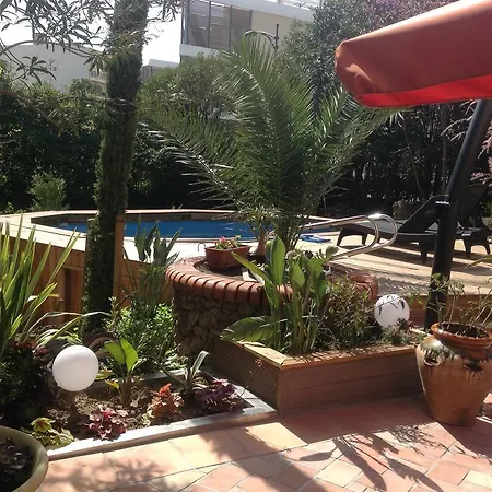 A L'ombre Du Cedre Guest house 2*